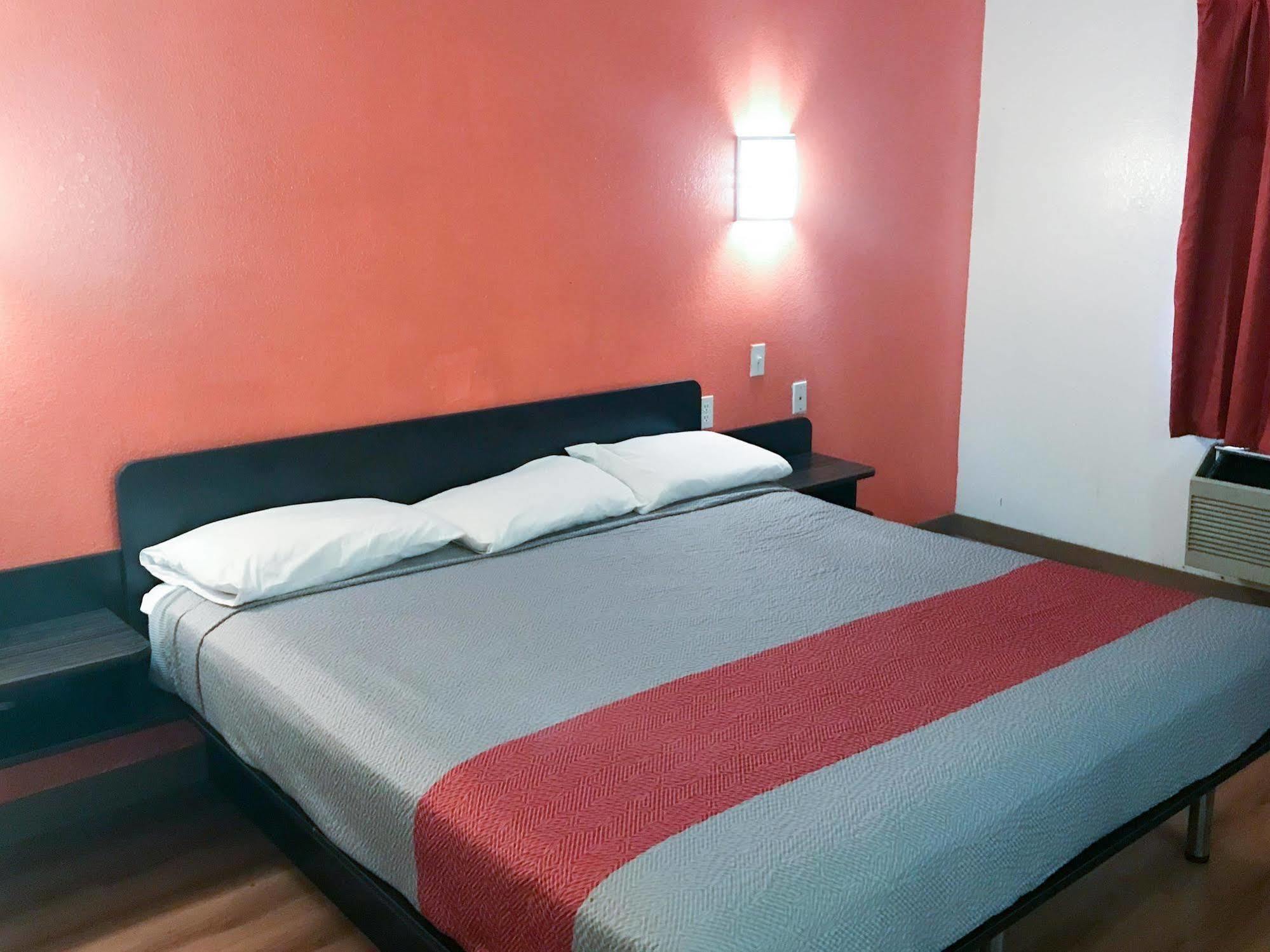Motel 6 Little Rock South Zewnętrze zdjęcie
